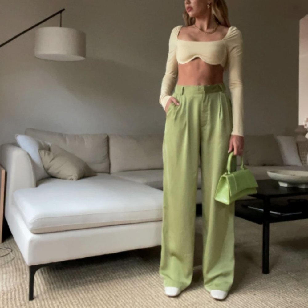 HIGH-WAISTED WIDE-LEG PANTS